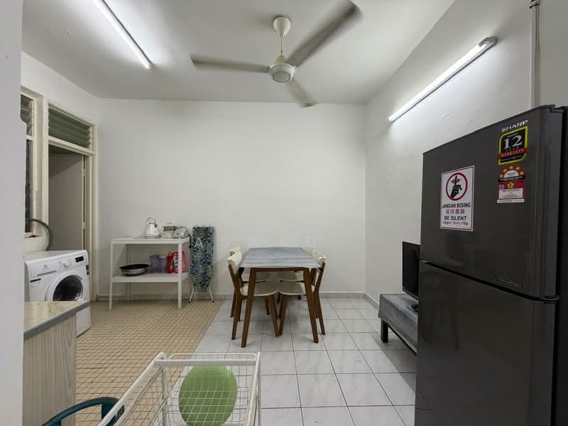 Rumah Flat untuk Dijual di Taman Pauh Indah - Aswad . - Kitchen - PropertyGuru.com.my