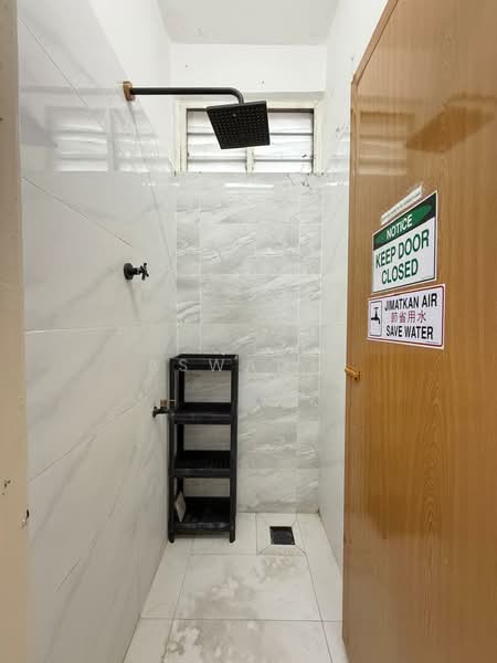 Rumah Flat untuk Dijual di Taman Pauh Indah - Aswad . - Bathroom - PropertyGuru.com.my