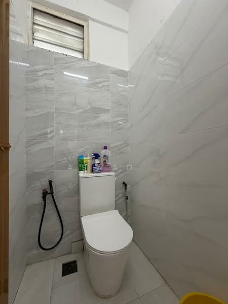 Rumah Flat untuk Dijual di Taman Pauh Indah - Aswad . - Bathroom - PropertyGuru.com.my