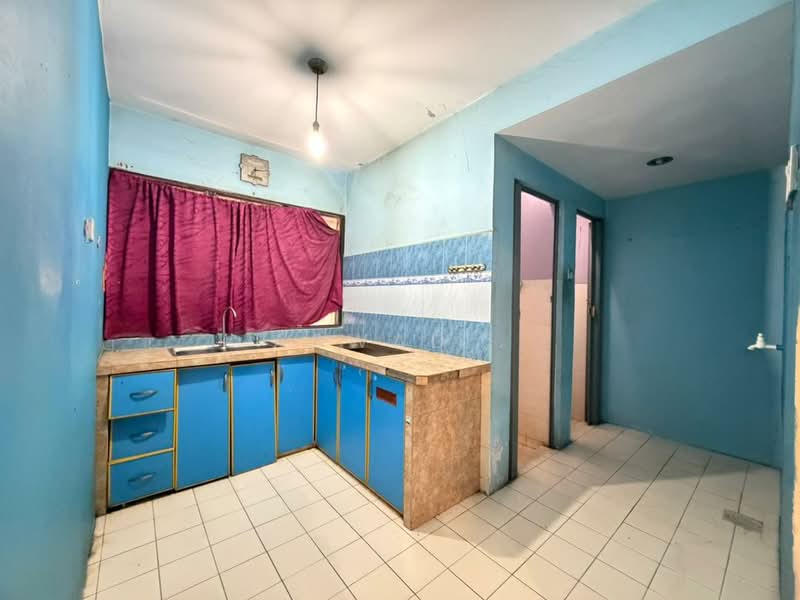 Pangsapuri untuk Dijual di Pauh Damai - Aswad . - Kitchen - PropertyGuru.com.my