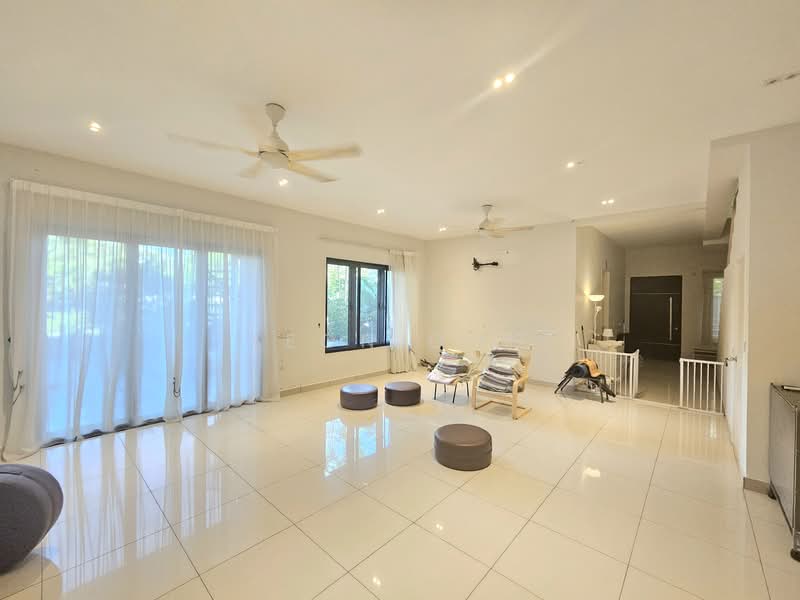 2-storey Terraced House for Sale in Kota Kemuning (Shah Alam) - Leon Goh - Living Room - PropertyGuru.com.my
