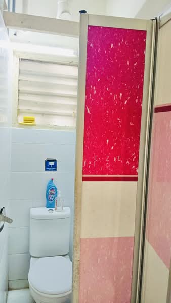 Pangsapuri untuk Dijual di Sri Subang Apartment - Kow Tze Fui - Bathroom - PropertyGuru.com.my
