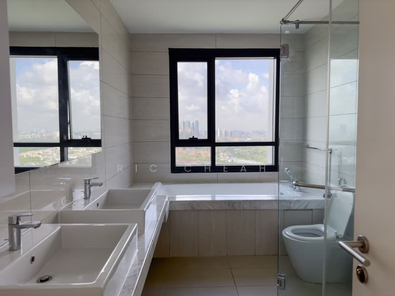 Servis Apartment untuk Dijual di Bayberry @ Tropicana Gardens - Ric Cheah - Bathroom - PropertyGuru.com.my