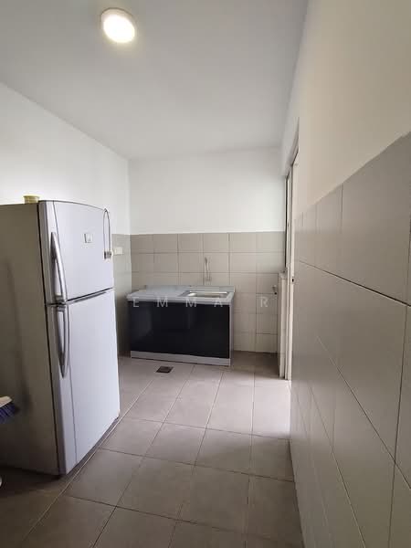 Servis Apartment untuk Disewa di One South - Emma R - Kitchen - PropertyGuru.com.my