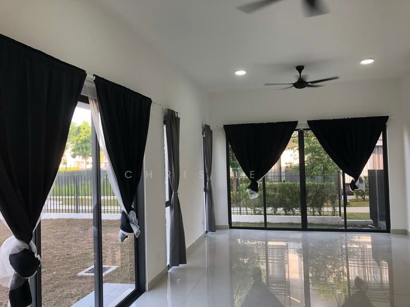 Rumah Teres 2 Tingkat untuk Disewa di Telok Panglima Garang (Selangor) - Chris Lee - Living Room - PropertyGuru.com.my