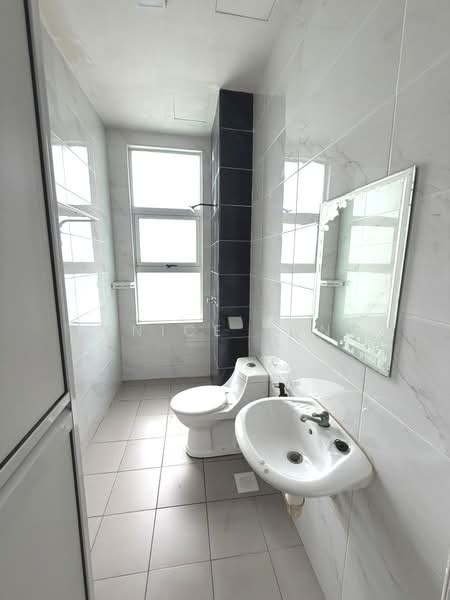 Service Residence for Rent at D'carlton (Residensi Seri Mega) - Janice Yong - Bathroom - PropertyGuru.com.my