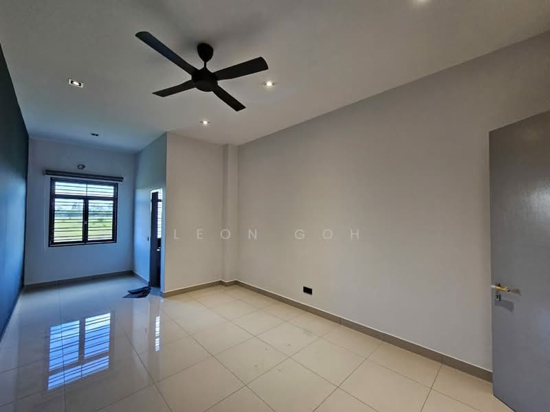Rumah Teres 2 Tingkat untuk Dijual di Tanjong Duabelas (Selangor) - Leon Goh - Living Room - PropertyGuru.com.my