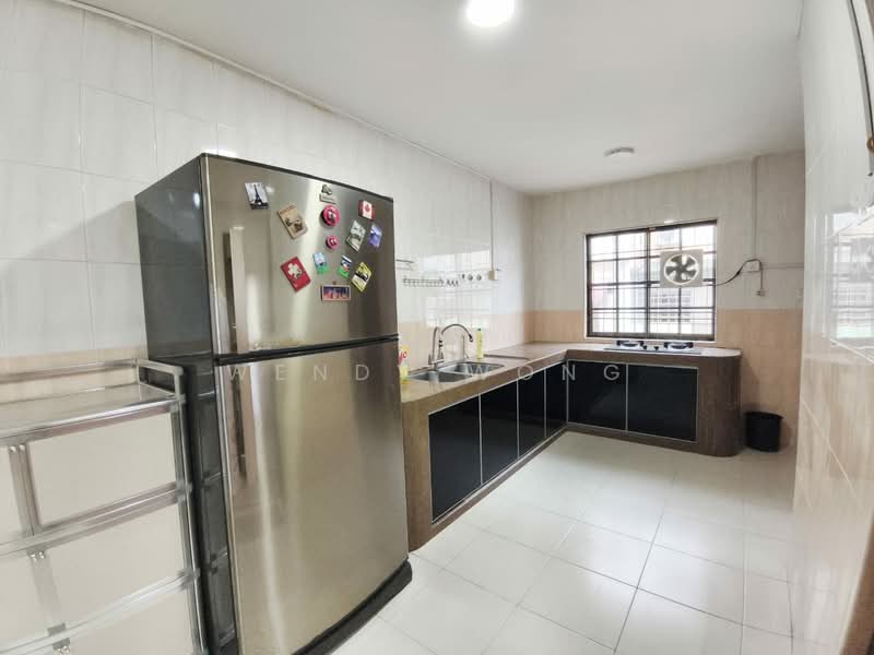 Rumah Teres 2 Tingkat untuk Disewa di Taman Desa Jaya (Johor Bahru) - Wendy Wong - Kitchen - PropertyGuru.com.my