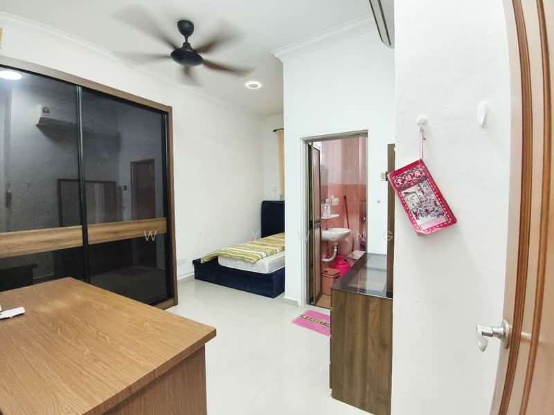 Rumah Teres 2 Tingkat untuk Disewa di Taman Desa Jaya (Johor Bahru) - Wendy Wong - Bedroom - PropertyGuru.com.my