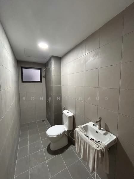 Service Residence for Rent at Residensi Bukit Tiara - Rohani Daud - Bathroom - PropertyGuru.com.my