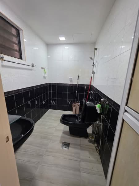 Condominium for Sale at Villa Putra - Siew Yoong - Bathroom - PropertyGuru.com.my