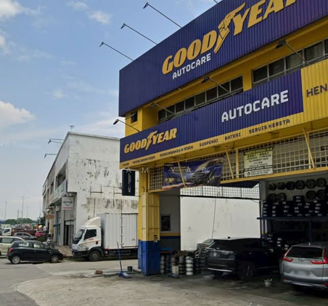 Shop for Sale in Shah Alam (Selangor) - Sam Yap - Exterior - PropertyGuru.com.my
