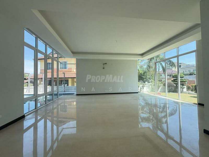Bungalow for Sale in Shah Alam (Selangor) - Reena Sarif - Living Room - PropertyGuru.com.my