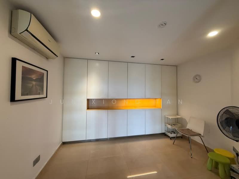Condominium for Sale at The Straits View Condominium - Jun Xiong Tan - PropertyGuru.com.my