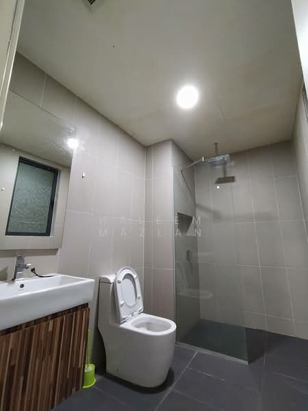 Condominium for Rent at Cristal Serin Residence - Haleem Mazlan - Bathroom - PropertyGuru.com.my