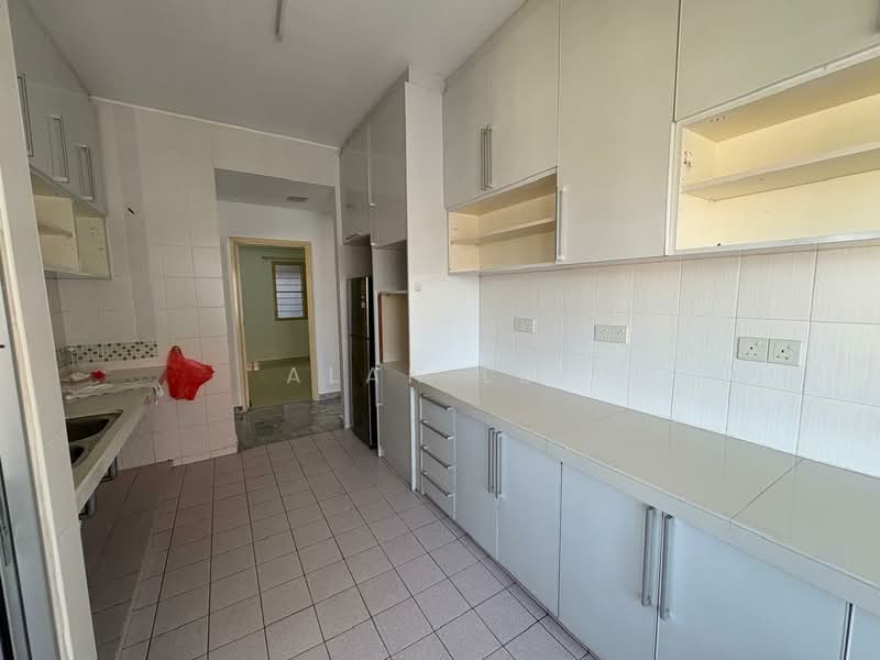 Kondominium untuk Dijual di Pertiwi Indah - Alan Lee - Kitchen - PropertyGuru.com.my