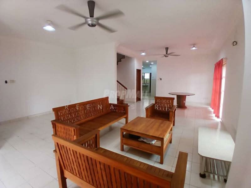 Rumah Teres 2 Tingkat untuk Dijual di Denai Alam (Shah Alam) - Reena Sarif - Living Room - PropertyGuru.com.my