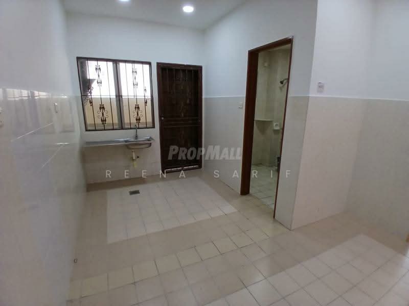 Rumah Teres 2 Tingkat untuk Dijual di Denai Alam (Shah Alam) - Reena Sarif - Kitchen - PropertyGuru.com.my