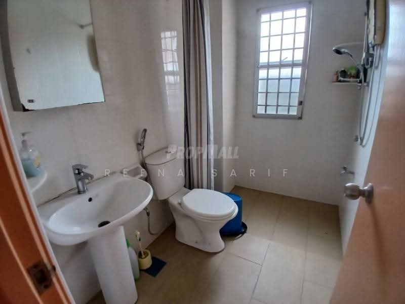 Rumah Teres 2 Tingkat untuk Dijual di Denai Alam (Shah Alam) - Reena Sarif - Bathroom - PropertyGuru.com.my