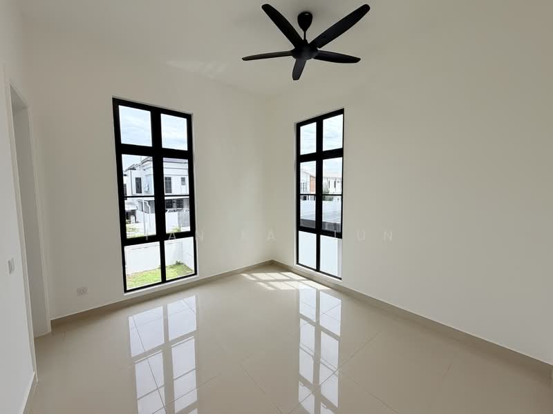 Rumah Kluster untuk Dijual di Setia Tropika (Johor Bahru) - Tan Kai Lun - PropertyGuru.com.my