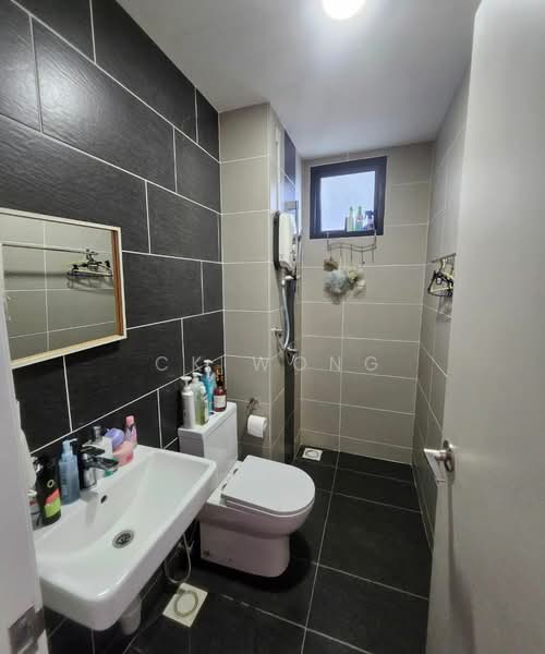Servis Apartment untuk Dijual di Tuan Residency - CK Wong - Bathroom - PropertyGuru.com.my