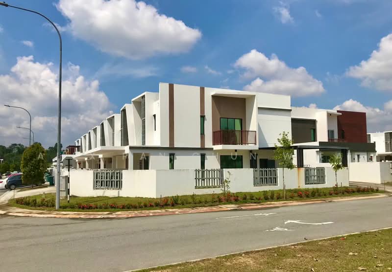 2-storey Terraced House for Sale in Hulu Langat (Selangor) - Alex Pan Chun Wiea - Exterior - PropertyGuru.com.my