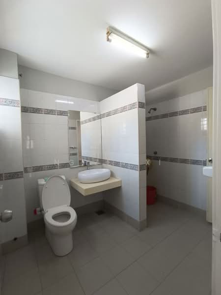 2-storey Terraced House for Sale in Taman Mutiara Rini (Skudai) - NG ZEN XI - Bathroom - PropertyGuru.com.my