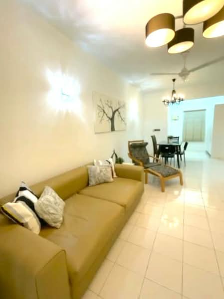 Kondominium untuk Disewa di Seri Maya Condominium - Kew . - Living Room - PropertyGuru.com.my