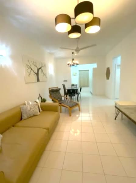 Kondominium untuk Disewa di Seri Maya Condominium - Kew . - Living Room - PropertyGuru.com.my