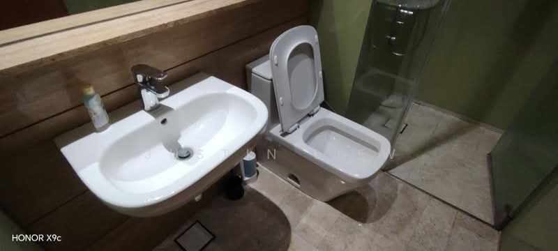 Service Residence for Rent at Sky Suites @ KLCC - Justin Liew - Bathroom - PropertyGuru.com.my