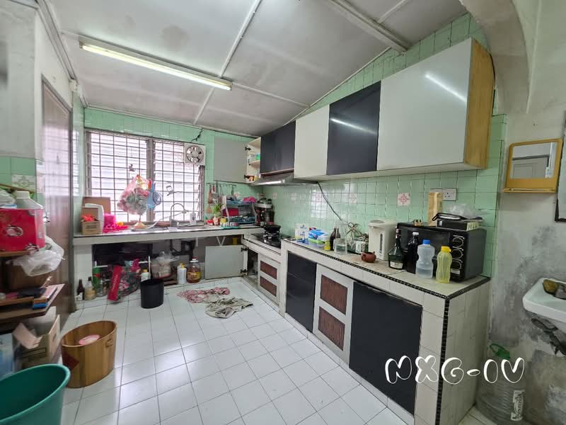 1-storey Terraced House for Sale in Taman Klang Jaya (Klang) - Ivy Por - Kitchen - PropertyGuru.com.my
