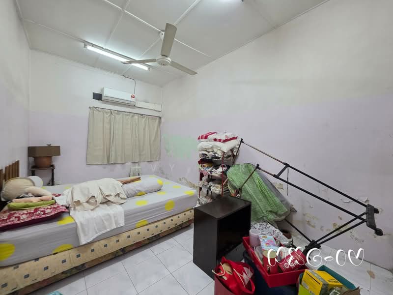 1-storey Terraced House for Sale in Taman Klang Jaya (Klang) - Ivy Por - Bedroom - PropertyGuru.com.my