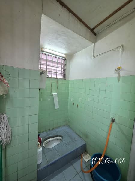 1-storey Terraced House for Sale in Taman Klang Jaya (Klang) - Ivy Por - Bathroom - PropertyGuru.com.my
