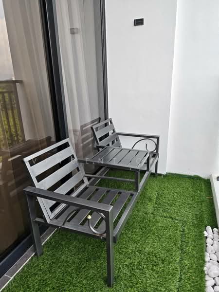 Kondominium untuk Disewa di The Cove Hillside Residence - Vincent Chin - Balcony - PropertyGuru.com.my