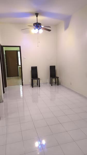 Rumah Teres untuk Disewa di Bandar Puteri Klang (Klang) - Arylene Ang - Living Room - PropertyGuru.com.my