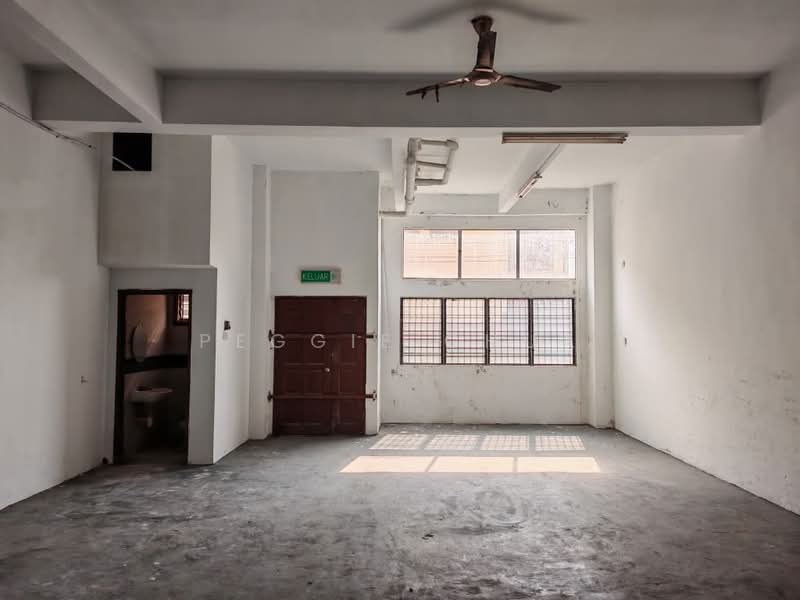 Shop for Rent in Taman Molek (Johor Bahru) - Peggie Chua - PropertyGuru.com.my
