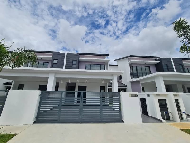 Rumah Teres 2 Tingkat untuk Dijual di Bandar Rimbayu (Telok Panglima Garang) - Elyn Soo - Exterior - PropertyGuru.com.my