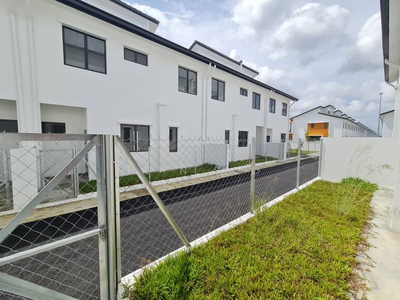Rumah Teres 2 Tingkat untuk Dijual di Bandar Rimbayu (Telok Panglima Garang) - Elyn Soo - Exterior - PropertyGuru.com.my