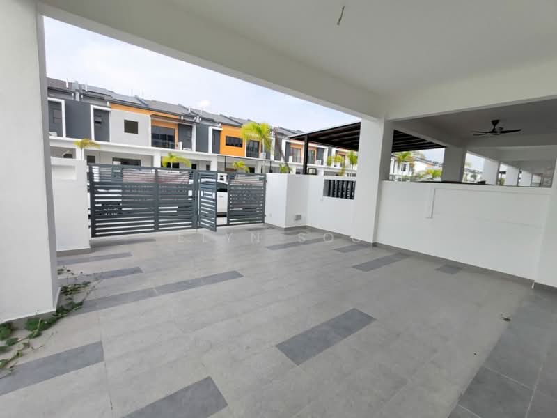 Rumah Teres 2 Tingkat untuk Dijual di Bandar Rimbayu (Telok Panglima Garang) - Elyn Soo - Exterior - PropertyGuru.com.my