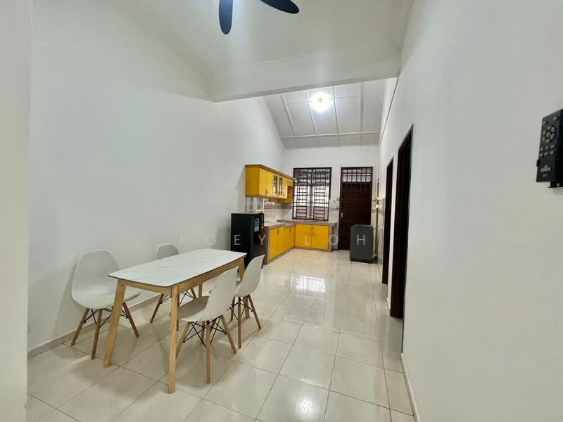 Rumah Teres 1 Tingkat untuk Disewa di Taman Setia Indah (Tebrau) - Poey Loh - Kitchen - PropertyGuru.com.my