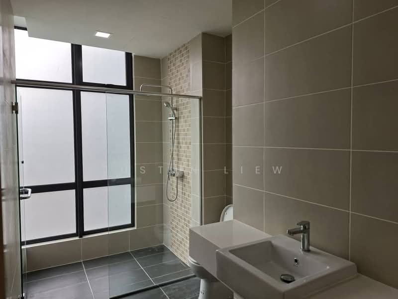 Condominium for Rent at Brezza Hill - Justin Liew - Bathroom - PropertyGuru.com.my