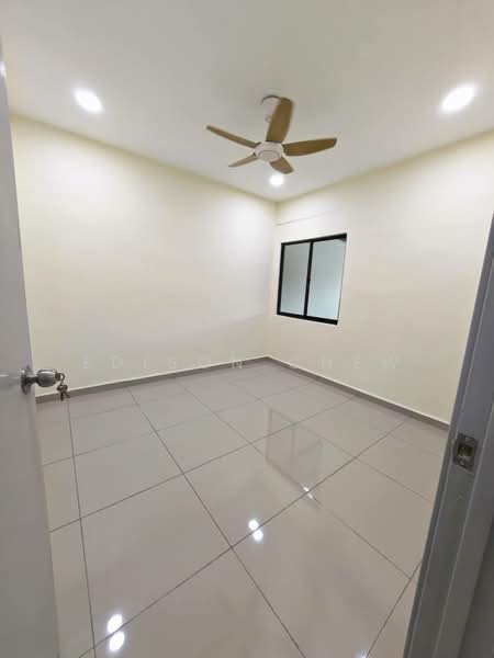 Rumah Teres 1 Tingkat untuk Dijual di Taman Bukit Kempas (Tampoi) - EDISON CHEW - PropertyGuru.com.my