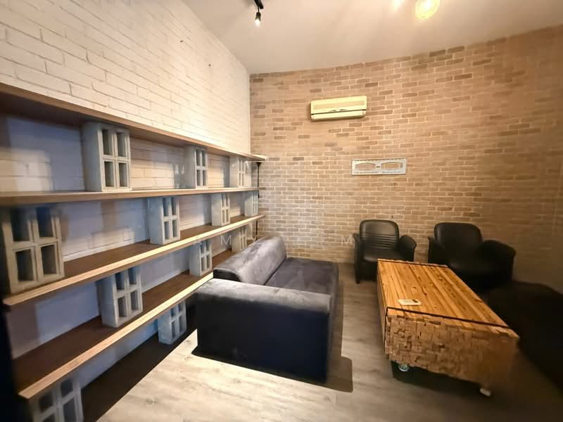Warehouse for Rent in UEP Subang Jaya (Subang Jaya) - Amy Lim - Living Room - PropertyGuru.com.my