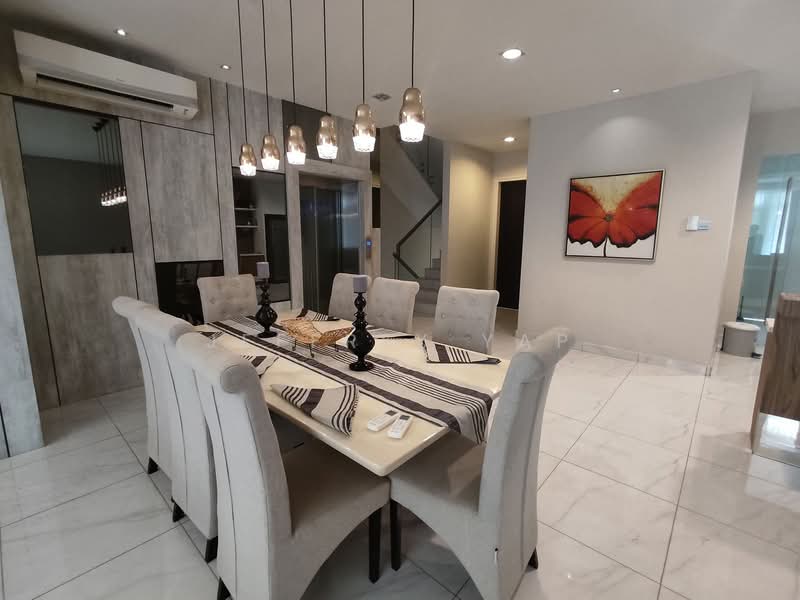 Kondominium untuk Disewa di Seri Puteri Hills Town Villa & Condominium - Jeffrey Yap - Dining Room - PropertyGuru.com.my