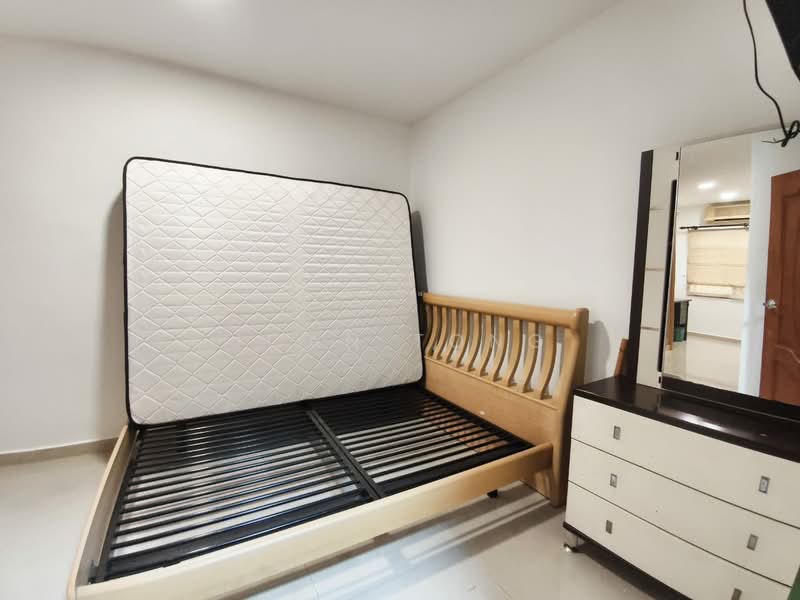 Rumah Teres 2 Tingkat untuk Disewa di Taman Desa Jaya (Johor Bahru) - Joan Tong - Bedroom - PropertyGuru.com.my