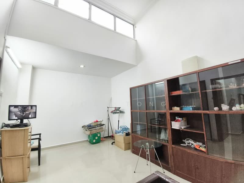 Rumah Teres 2 Tingkat untuk Disewa di Taman Desa Jaya (Johor Bahru) - Joan Tong - Living Room - PropertyGuru.com.my