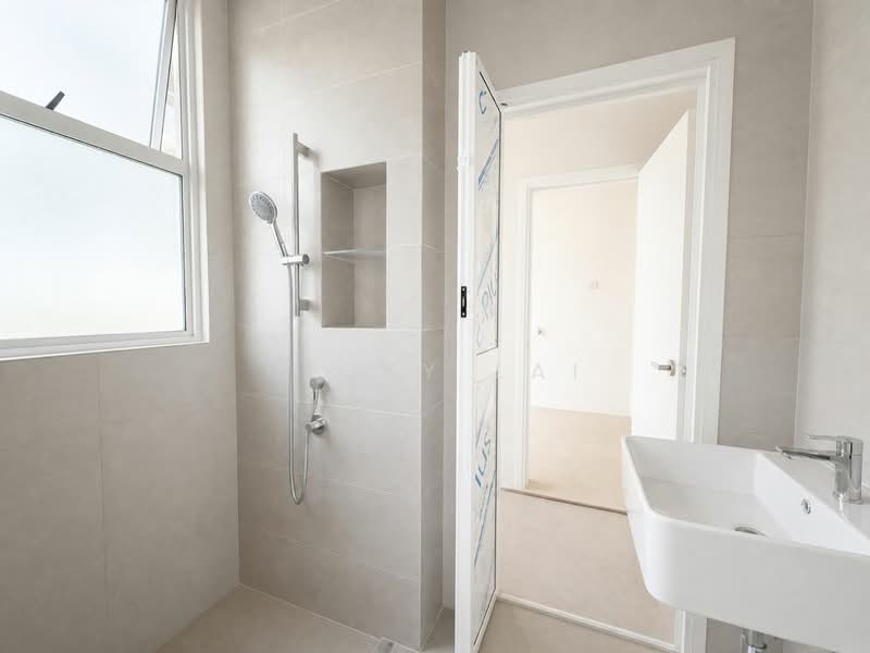 Rumah Teres untuk Dijual di Tamansari (Rawang) - Nicky Lai - Bathroom - PropertyGuru.com.my