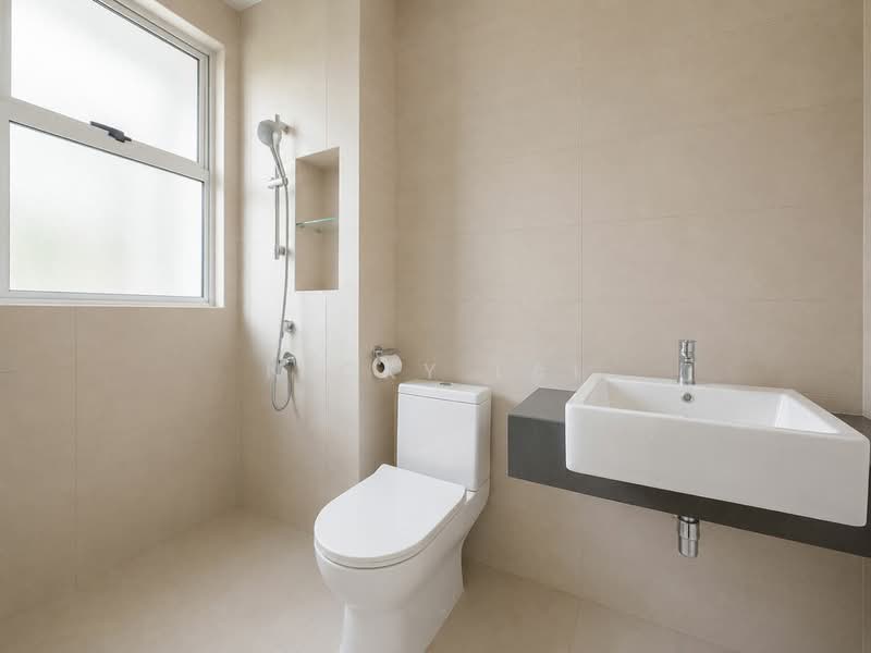Rumah Teres untuk Dijual di Tamansari (Rawang) - Nicky Lai - Bathroom - PropertyGuru.com.my