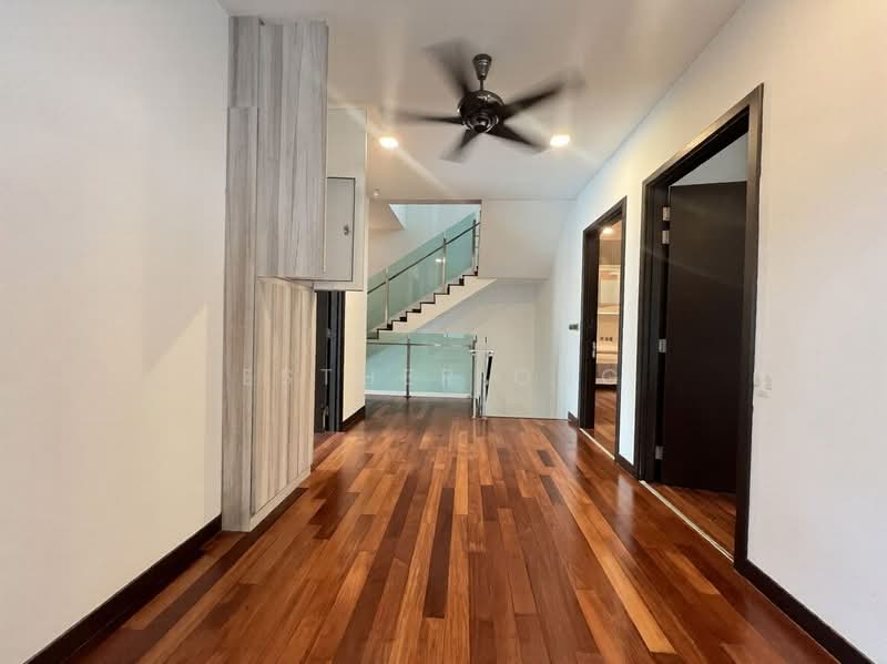 Rumah Berkembar untuk Dijual di Puchong (Selangor) - Esther Ong - Corridor - PropertyGuru.com.my