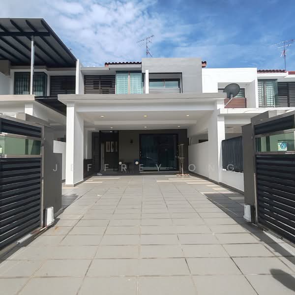 Rumah Teres 2 Tingkat untuk Dijual di Taman Dato Onn (Johor Bahru) - Jeffrey Ong - PropertyGuru.com.my